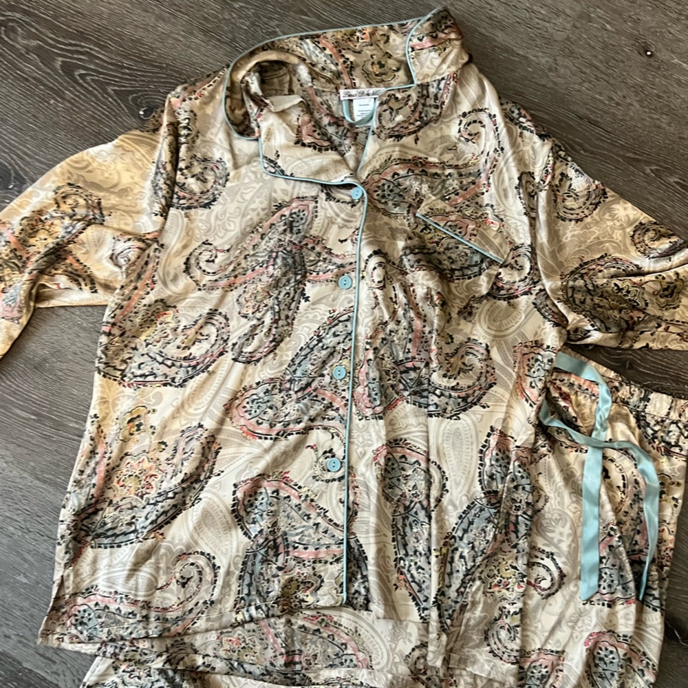 Paisley silky PJ set XL